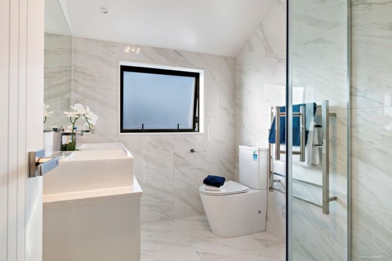 Photo of property in 82 Drumbuoy Drive, Flat Bush, Auckland, 2019