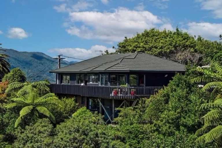 Photo of property in 19 Palm Grove, Belmont, Lower Hutt, 5010