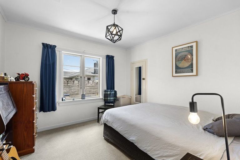 Photo of property in 4 Smith Road, Merrilands, New Plymouth, 4312