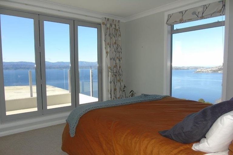 Photo of property in 118a Nicholson Road, Khandallah, Wellington, 6035