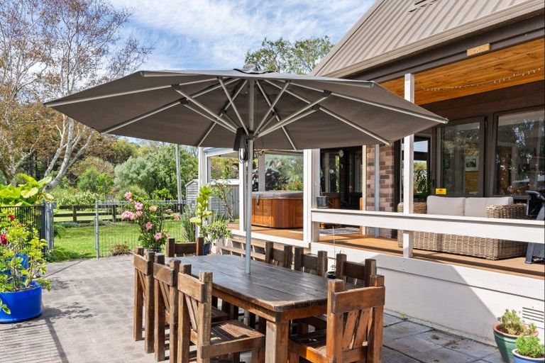 Photo of property in 635 Wainui Road, Wainui, Gisborne, 4010