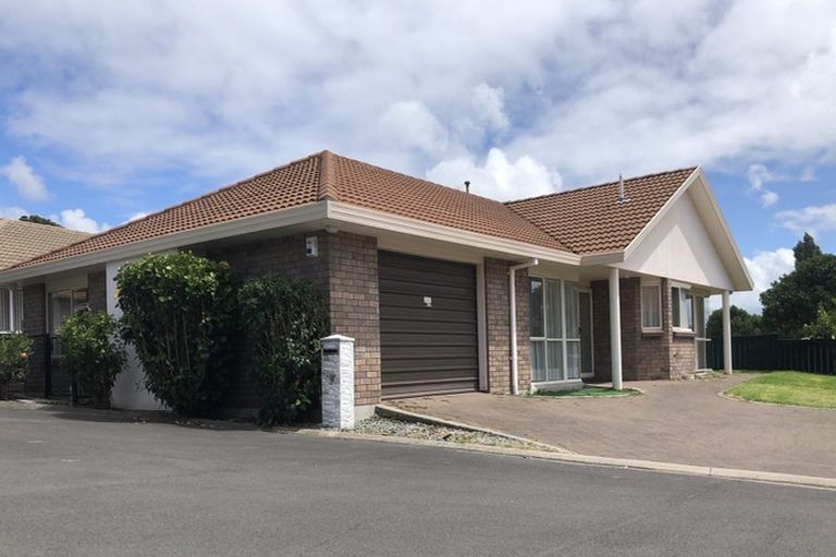 Photo of property in 8/492 Otumoetai Road, Otumoetai, Tauranga, 3110