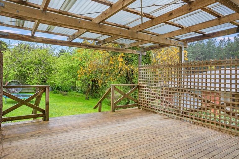 Photo of property in 21 York Place, Cannons Creek, Porirua, 5024