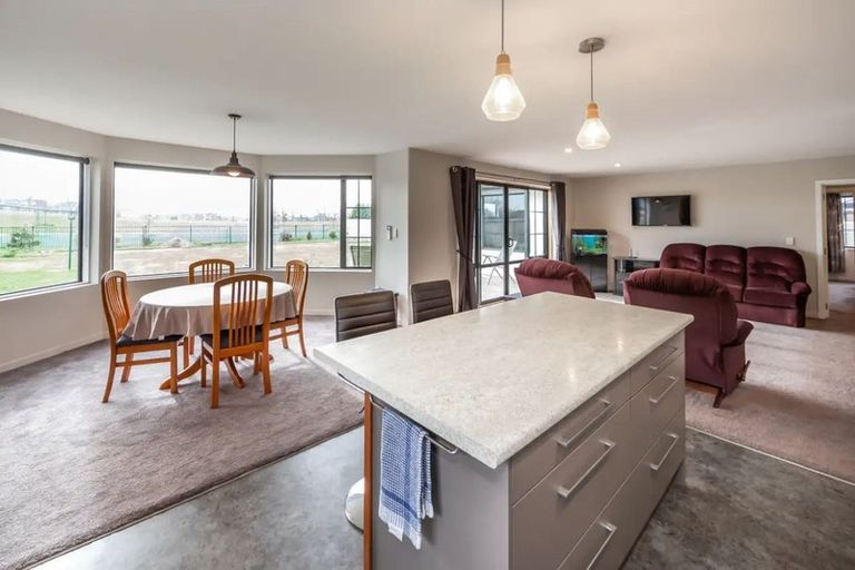 Photo of property in 37 Seymour Drive, Rolleston, 7614