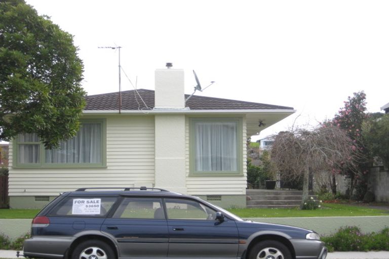 Photo of property in 30 Waimea Street, Westown, New Plymouth, 4310