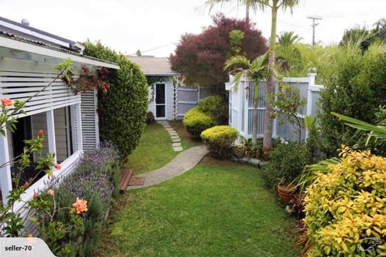 Photo of property in 34 Killarney Avenue, Torbay, Auckland, 0630