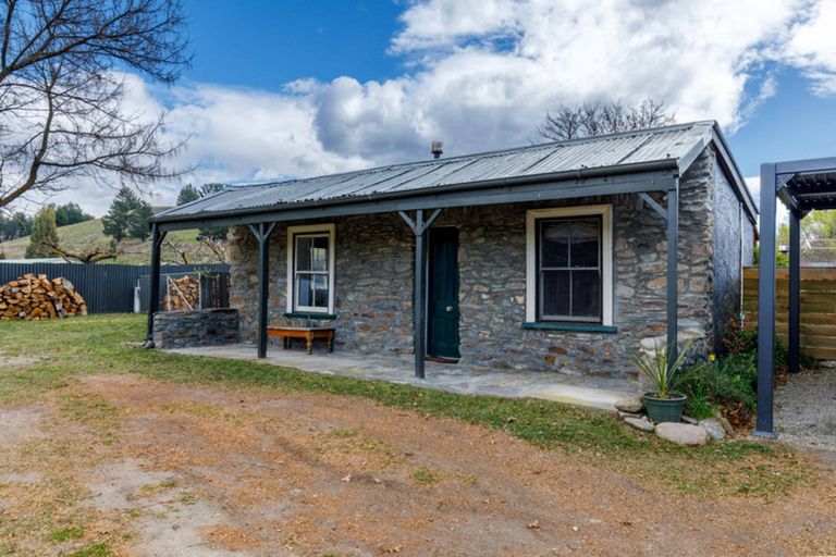 Photo of property in 171 Manuherikia Road, Letts Gully, Alexandra, 9393