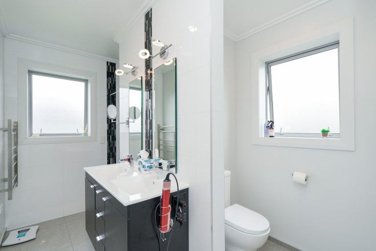 Photo of property in 50 Northside Drive, Waikiwi, Invercargill, 9810