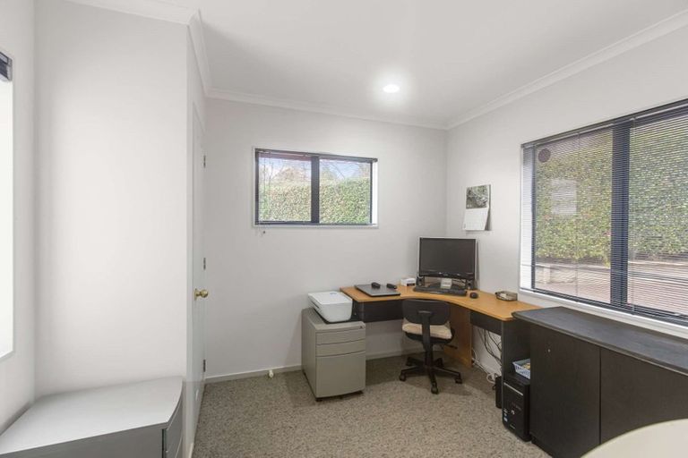Photo of property in 4 Pampas Place, Western Heights, Hamilton, 3200