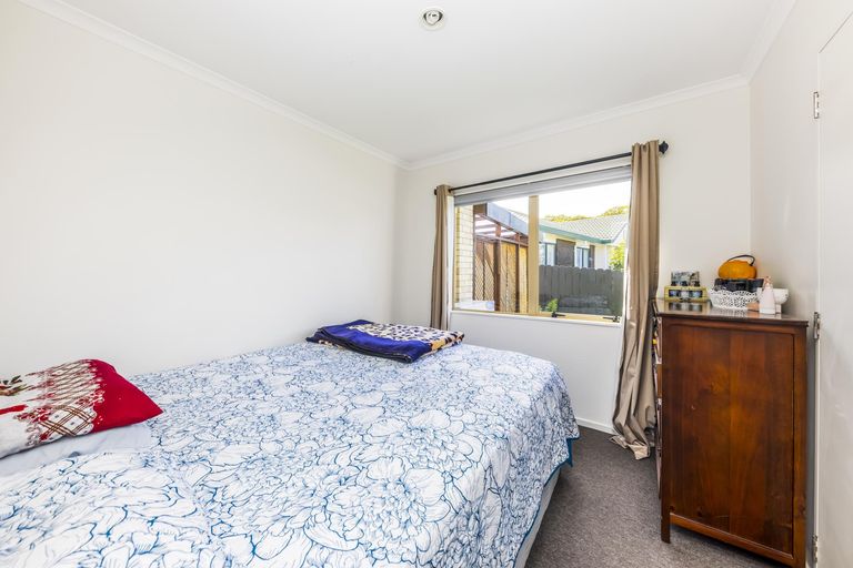 Photo of property in 14 Ashmere Lane, Weymouth, Auckland, 2103