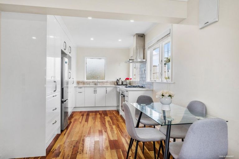 Photo of property in 57b Lancaster Road, Beach Haven, Auckland, 0626