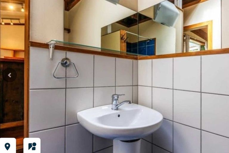 Photo of property in 35 Crescent Road East, Ostend, Waiheke Island, 1081