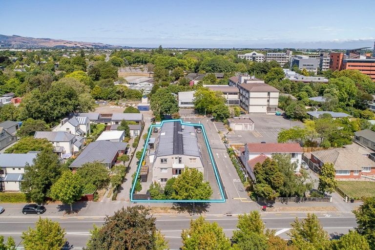Photo of property in 23 Creyke Road, Ilam, Christchurch, 8041