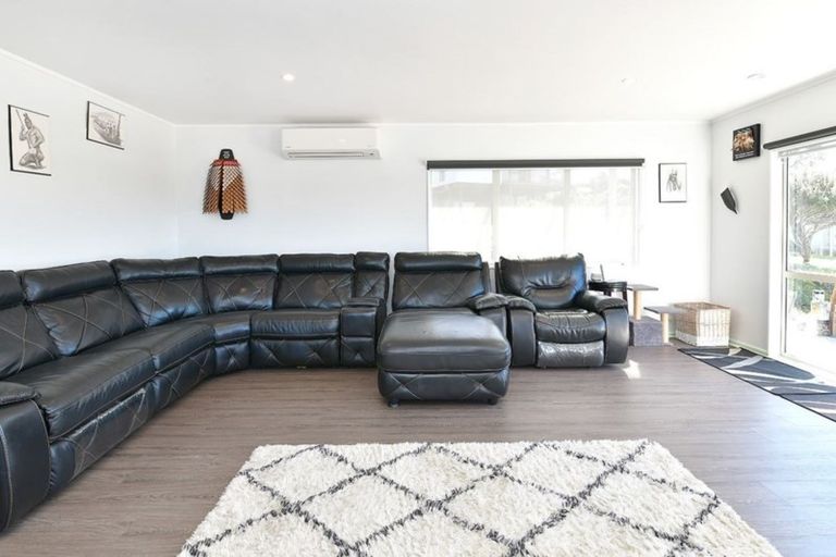Photo of property in 10 Everard Avenue, Army Bay, Whangaparaoa, 0930