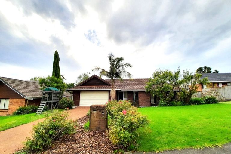 Photo of property in 15 Meadowland Drive, Somerville, Auckland, 2014