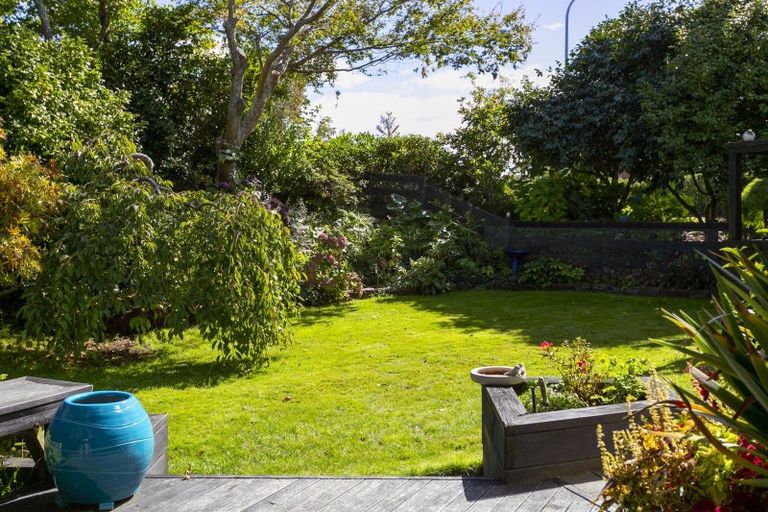 Photo of property in 67 Shepherd Road, Waipahihi, Taupo, 3330