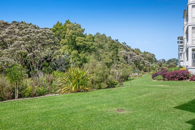Photo of property in 122 Eaves Bush Parade, Orewa, 0931