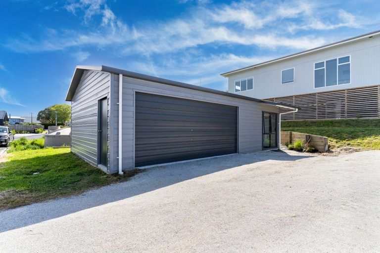 Photo of property in 5 Okahau Terrace, Warrington, 9471