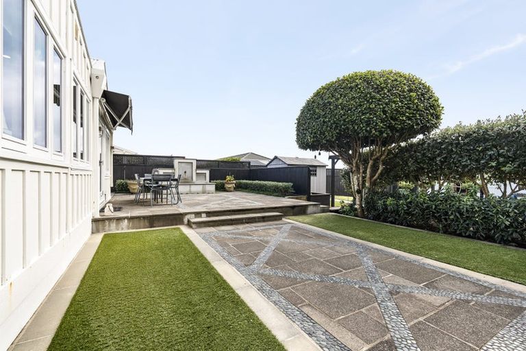 Photo of property in 89 Pendarves Street, New Plymouth, 4310