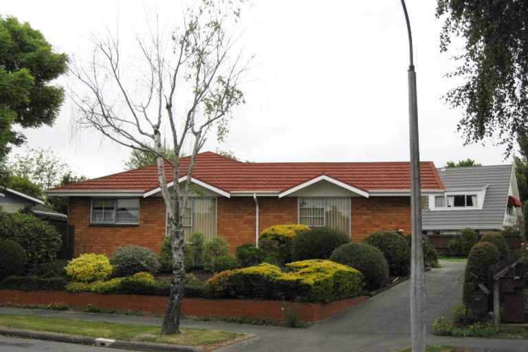 Photo of property in 36 Highland Place, Avonhead, Christchurch, 8042