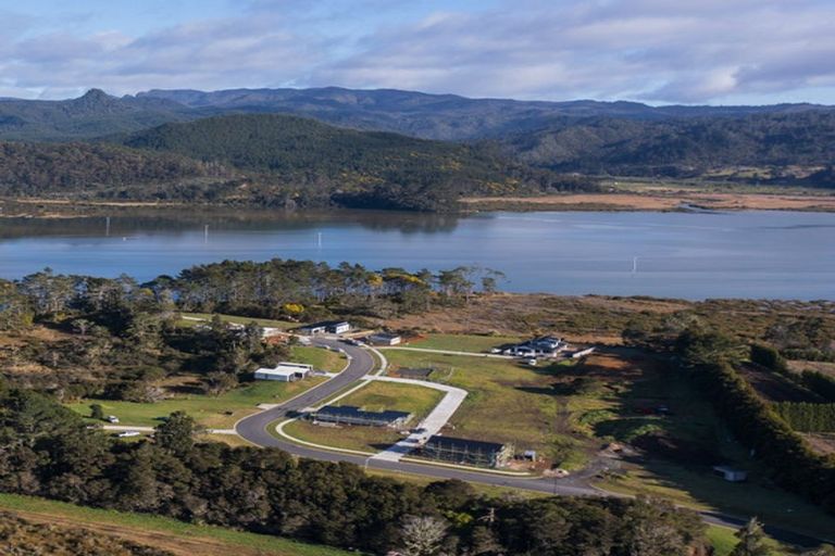 Photo of property in 5 Pinnacles Lane, Pauanui, 3579
