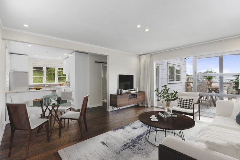 Photo of property in 2 Matai Road, Stanmore Bay, Whangaparaoa, 0932