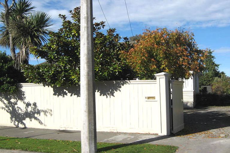 Photo of property in 8 Newall Avenue, Bryndwr, Christchurch, 8052