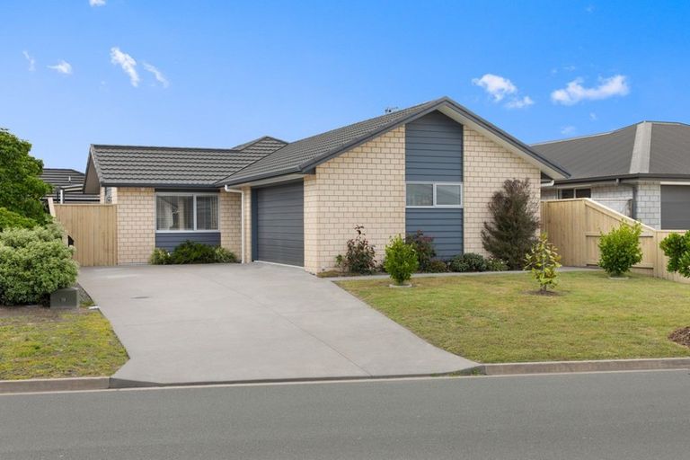 Photo of property in 20 Te Kio Crescent, Papamoa Beach, Papamoa, 3118