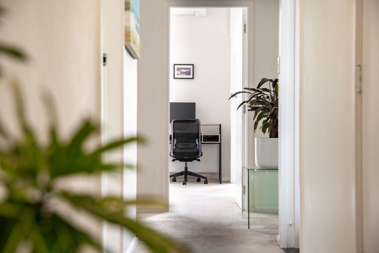 Photo of property in 32 Motueka Street, Ngaio, Wellington, 6035