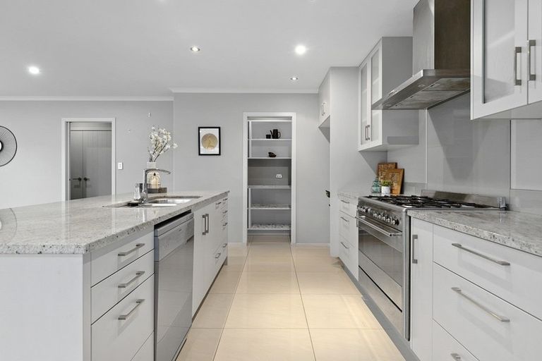 Photo of property in 14 Foxbury Court, Rototuna North, Hamilton, 3210