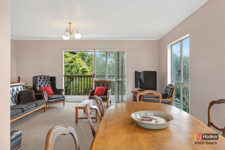 Photo of property in 212 Seaforth Road, Waihi Beach, 3611