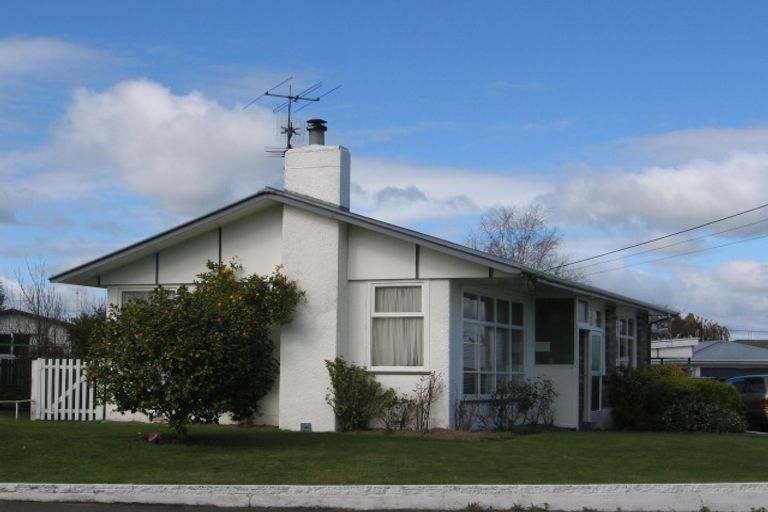 Photo of property in 16 Wavell Crescent, Lansdowne, Masterton, 5810