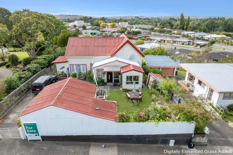 Photo of property in 3 Rose Street, Waipawa, 4210