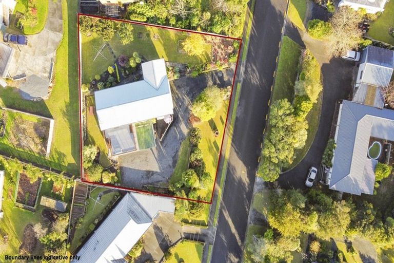 Photo of property in 31 Yorke Road, Haruru, 0204