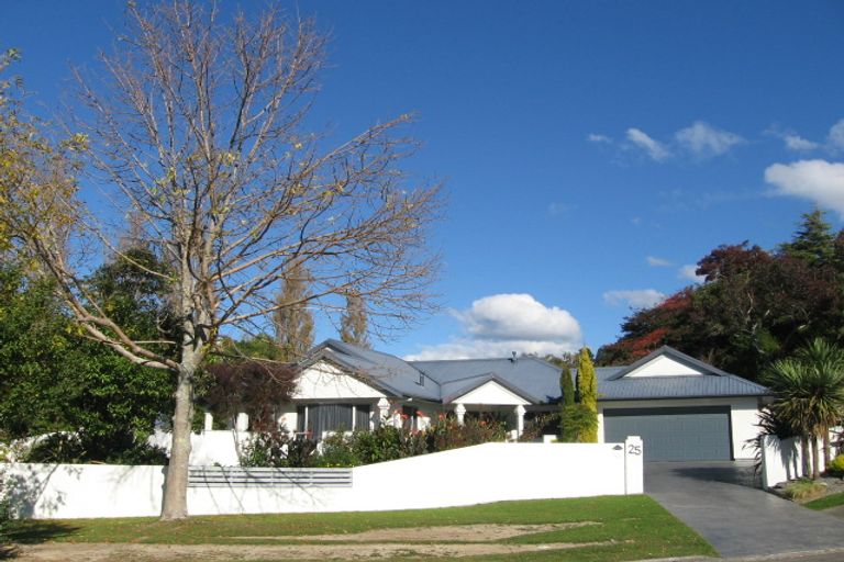 Photo of property in 25 Dunns Street, Silverstream, Upper Hutt, 5019