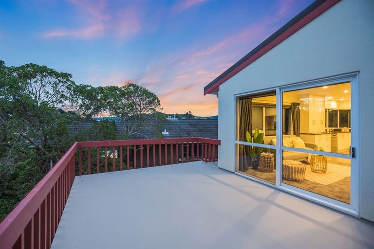 Photo of property in 44 Sailmaker Close, Whitby, Porirua, 5024