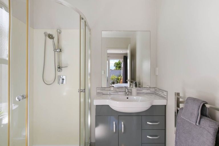 Photo of property in 235b Porchester Road, Takanini, 2112