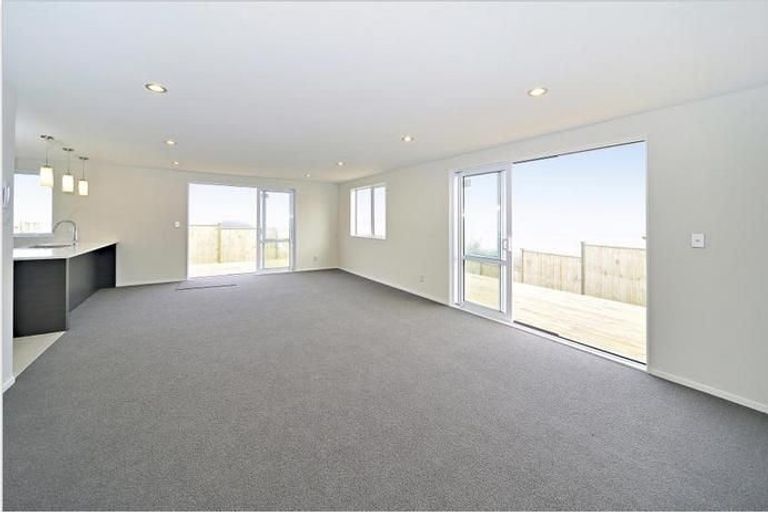 Photo of property in 68 Keri Vista Rise, Papakura, 2110