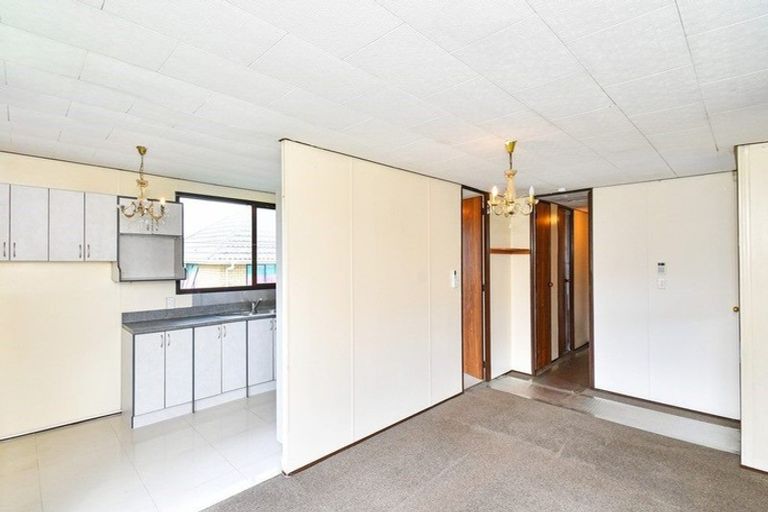 Photo of property in 2/30 Gifford Road, Papatoetoe, Auckland, 2025