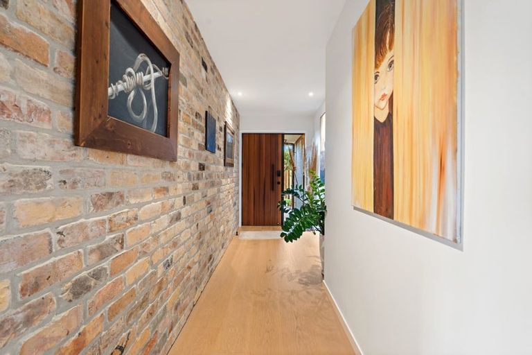 Photo of property in 7 Taemai Place, Okura Bush, Albany, 0794