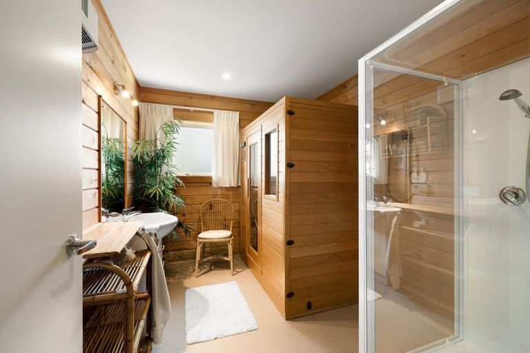 Photo of property in 9 Taggart Place, Sockburn, Christchurch, 8042