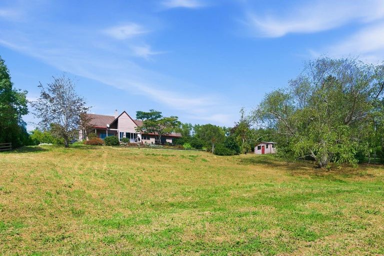 Photo of property in 39 Robinson Road, Whitianga, 3510