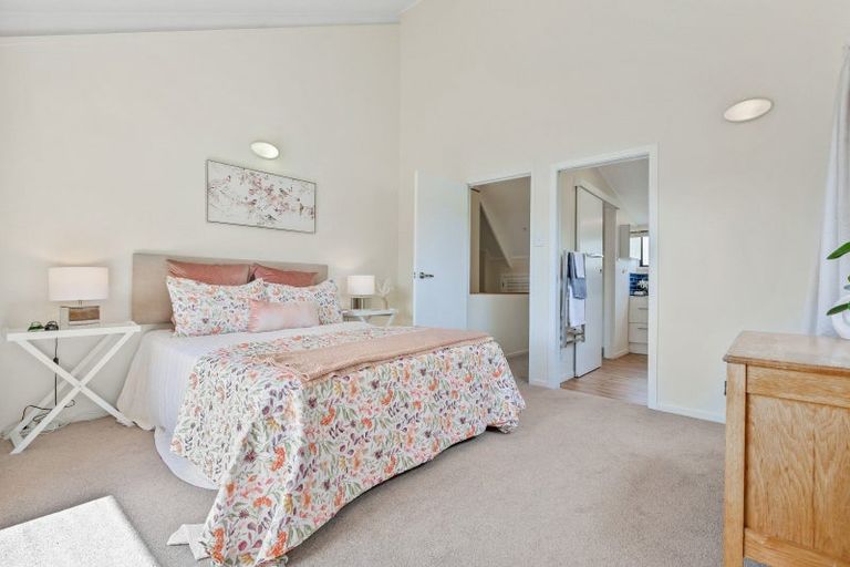 Photo of property in 1/33 Penzance Road, Mairangi Bay, Auckland, 0630