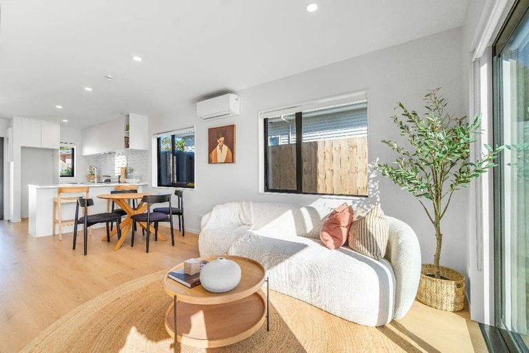 Photo of property in 1/3 Eskdale Road, Birkdale, Auckland, 0626