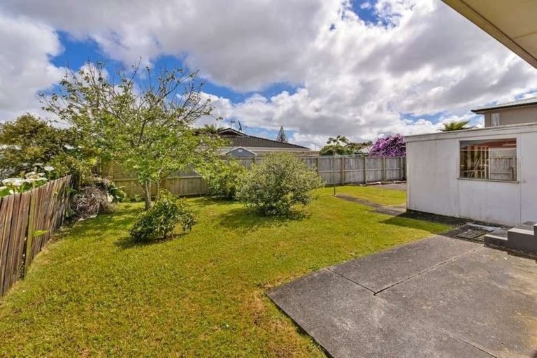 Photo of property in 3/87 Carruth Road, Papatoetoe, Auckland, 2025