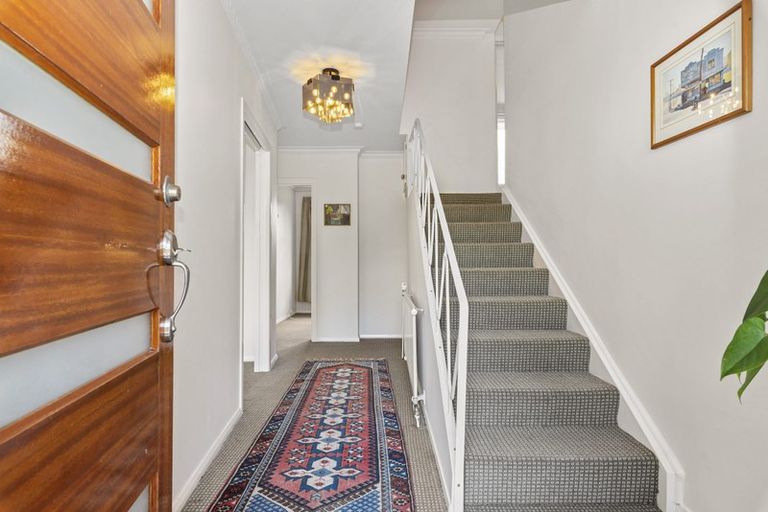 Photo of property in 28 Carlton Street, Glenholme, Rotorua, 3010