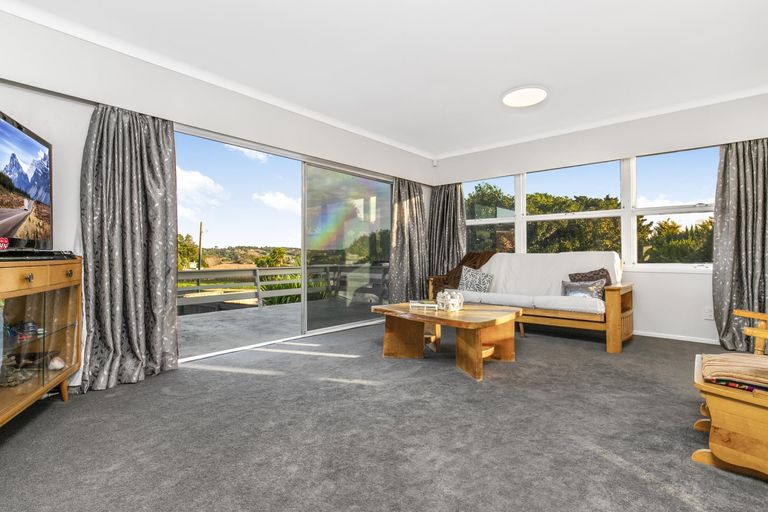 Photo of property in 24 Saint Johns Avenue, Tuakau, 2121