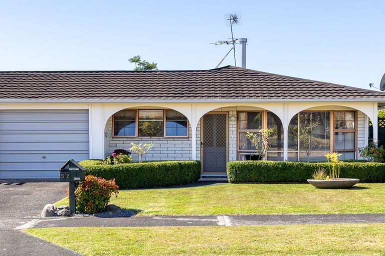 Photo of property in 52 Andrew Street, Waikanae, 5036