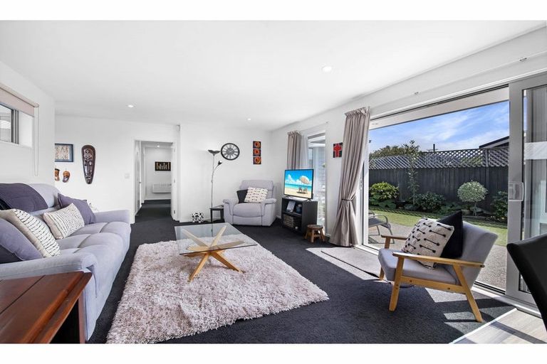 Photo of property in 32a Surfers Place, North New Brighton, Christchurch, 8083