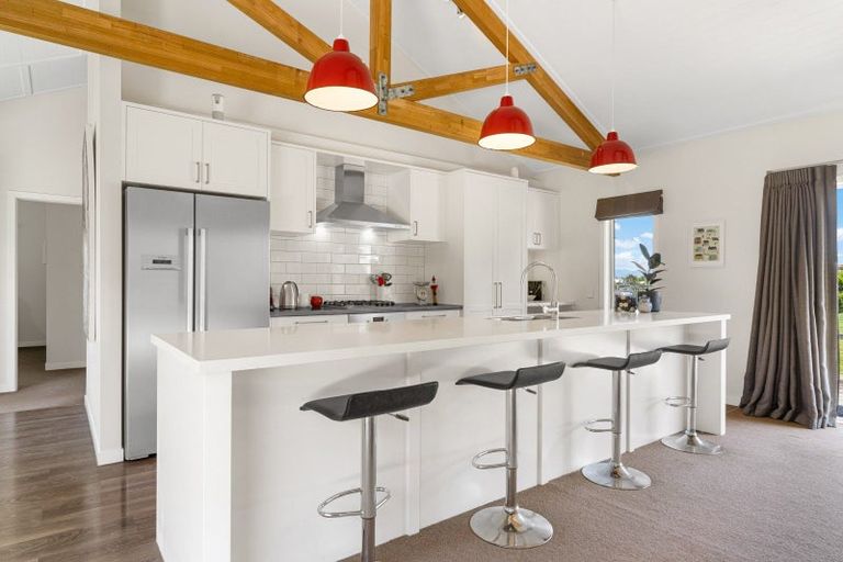 Photo of property in 57 Oxford Street, Martinborough, 5711